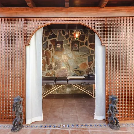 Santa Maria Willa
